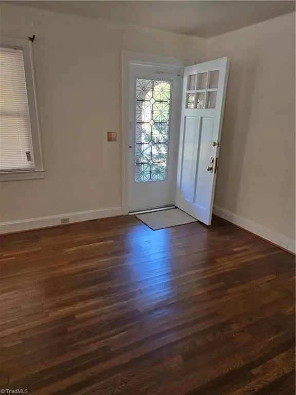204 E 25th Street, Winston Salem, NC 27105 - #2