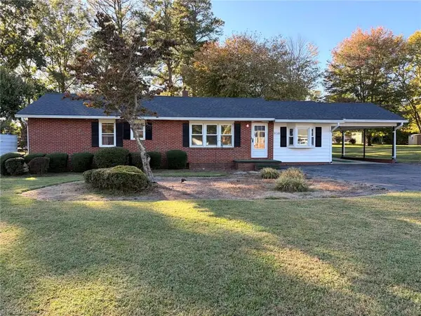938 Brownwood Drive, Winston-Salem, NC 27105