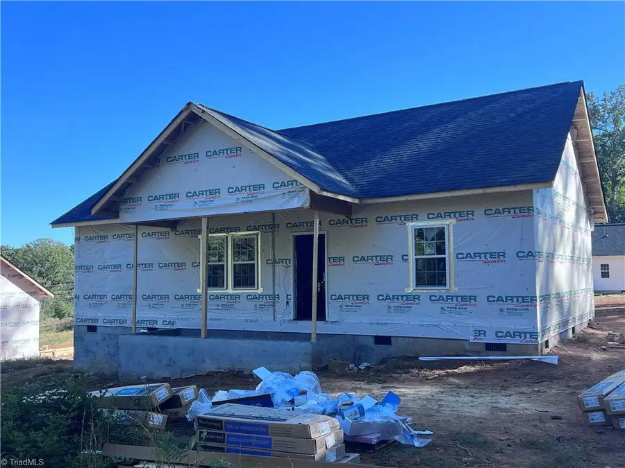 378 Avenue J, Lexington, NC 27292 - #3