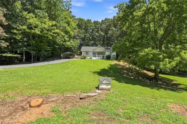 1088 Country Place Road, Asheboro, NC 27203