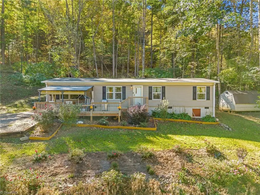 1902 Longbottom Road, McGrady, NC 28649 - #2