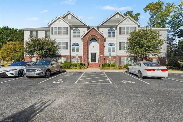 4305 Timberbrooke Drive #3C, Greensboro, NC 27409