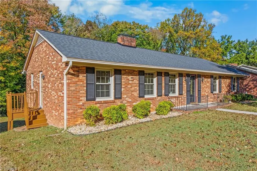 2640 Amesbury Road, Winston Salem, NC 27103 - #2