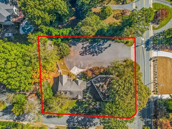 2873 Robinhood Road, Winston-Salem, NC 27106