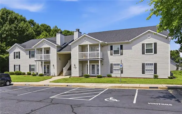 7149 W Friendly Avenue #D, Greensboro, NC 27410