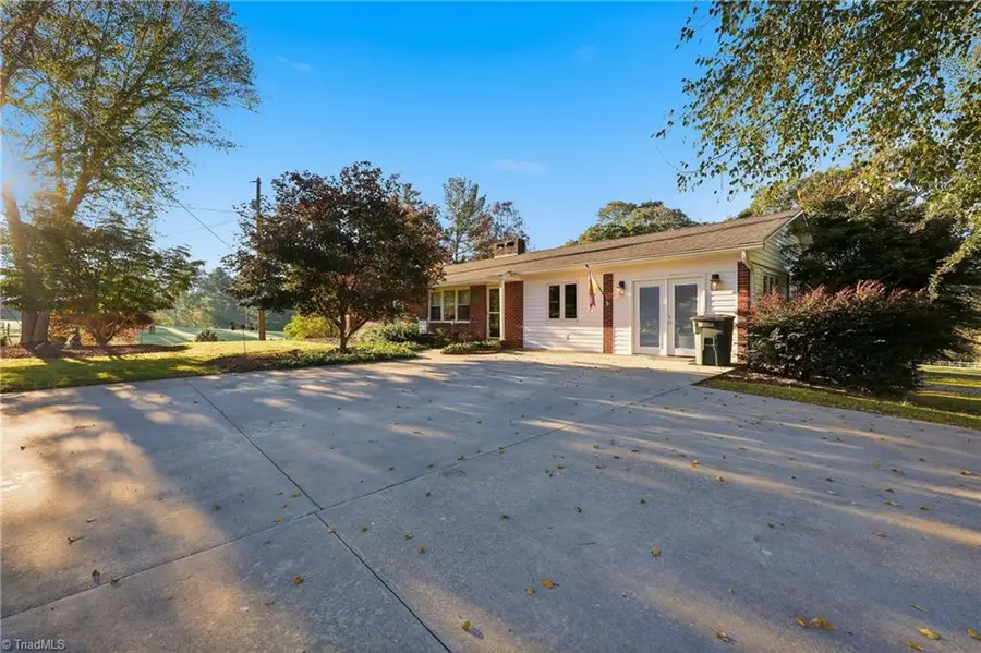 672 Welcome Home Ch Road, North Wilkesboro, NC 28659 - #3