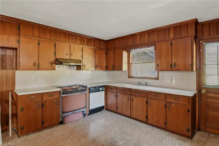 4830 Glouchester Road, Winston Salem, NC 27127 - #3