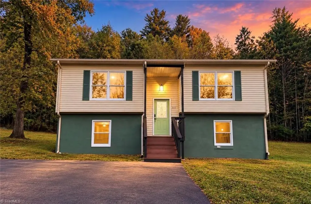 221 Riverside Drive, North Wilkesboro, NC 28659 - #1