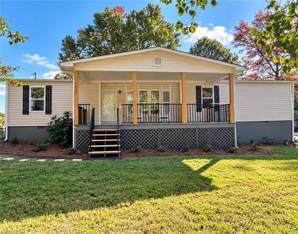 4070 Winter Hue, Winston-Salem, NC 27107