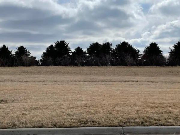 541 Hillcrest Street, Edgerton, MN 56128