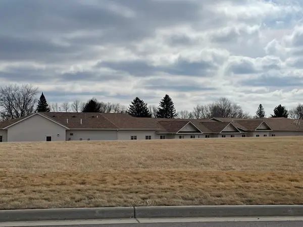 511 Hillcrest Street, Edgerton, MN 56128