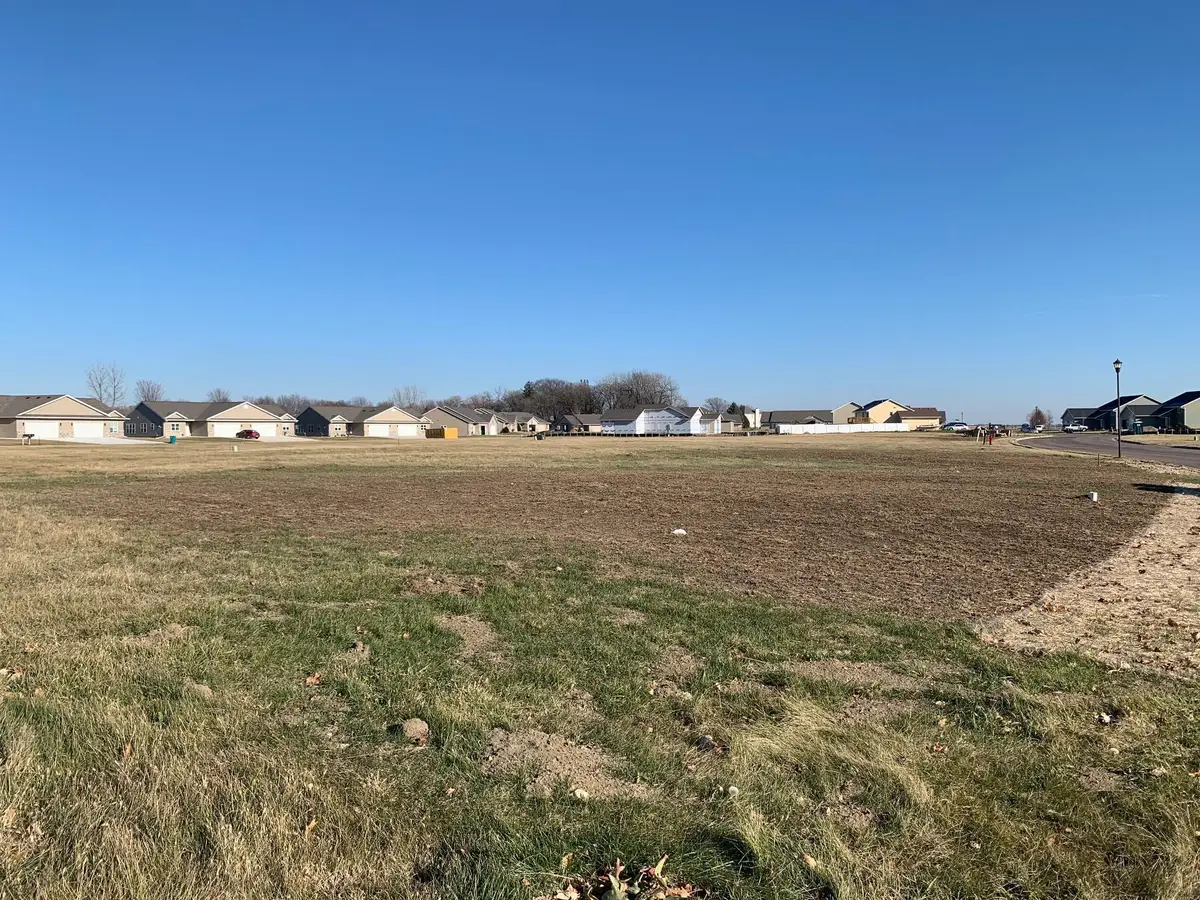 859 Escalade Lane Se, Owatonna, MN 55060 - Image #1