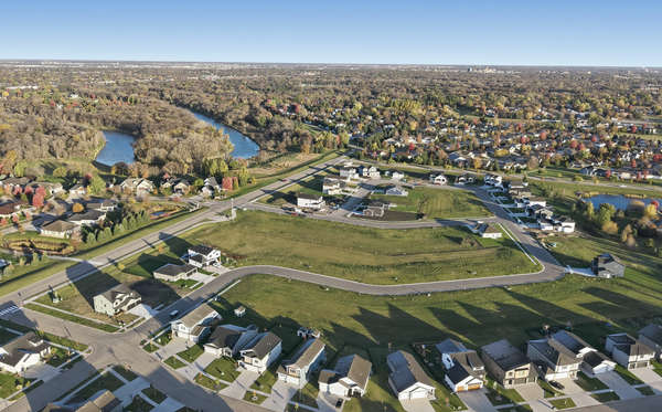 4704 Hampton Loop S, Moorhead, MN 56560