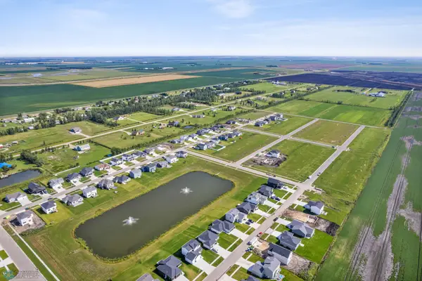 10358 Burgundy Drive, Horace, ND 58047