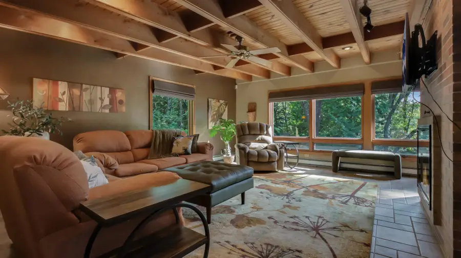 1121 E Lowes Creek Road, Eau Claire, WI 54701 - Image #2