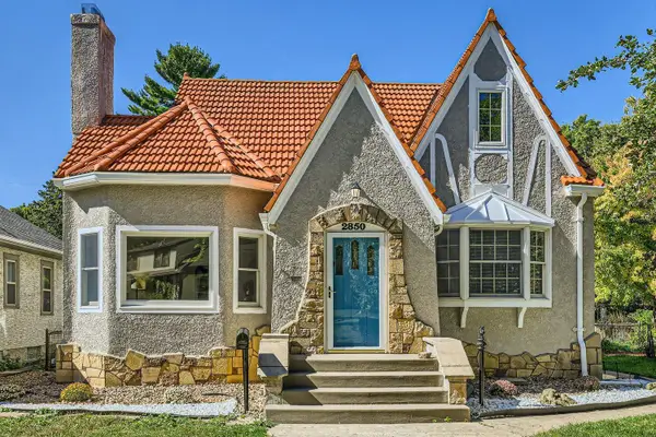 2850 Arthur Street Ne, Minneapolis, MN 55418