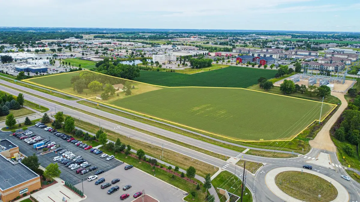 2050 Madison Avenue, Mankato, MN 56001 - #1