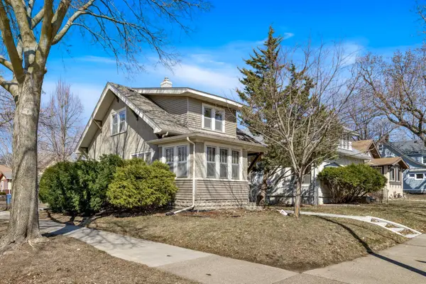 1701 22nd Avenue Ne, Minneapolis, MN 55418