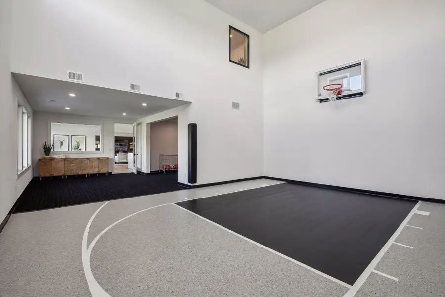 11 High Point Road, Saint Paul, MN 55110 - #3