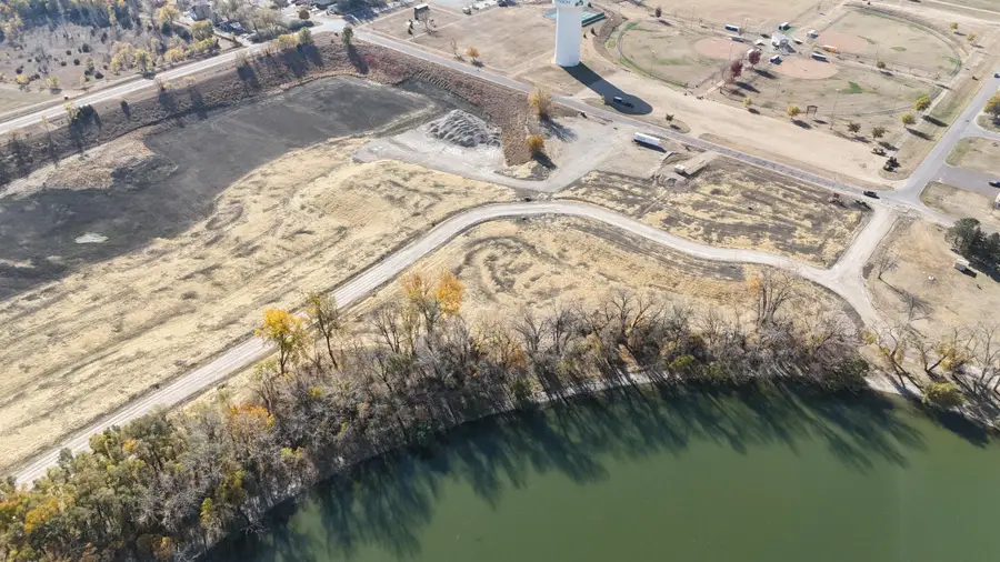 12 Cottonwood Lake Boulevard, Windom, MN 56101 - Image #3