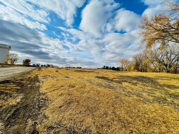 3 Cottonwood Lake Boulevard, Windom, MN 56101