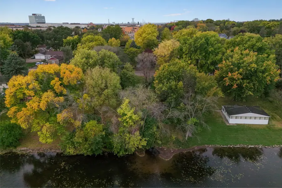 509 Gentry Avenue N, Oakdale, MN 55128 - Image #3