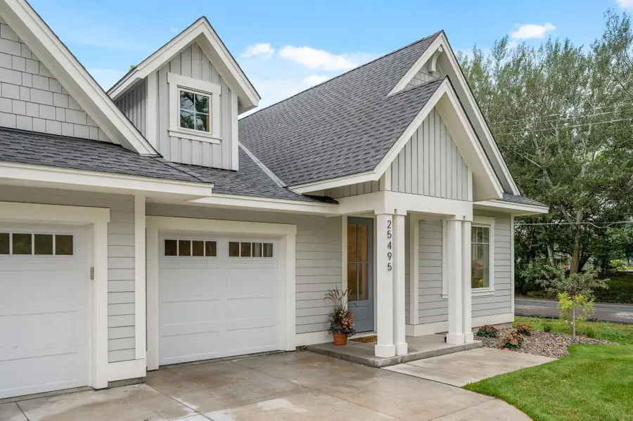 25435 Park Lane, Excelsior, MN 55331 - Image #2