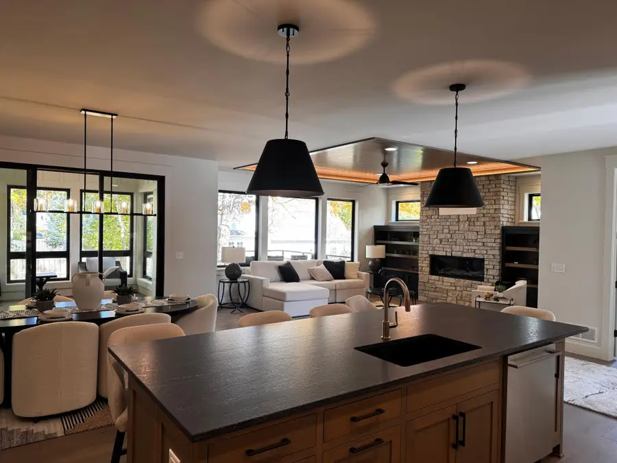 641 Park Street E, Wayzata, MN 55391 - Image #3