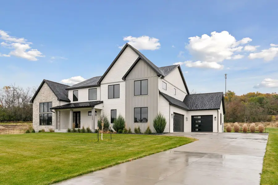 5240 8th Street Sw, Rochester, MN 55902 - #2