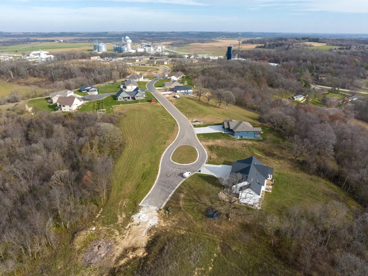 913 Overlook Dr, Preston, MN 55965 - Image #1