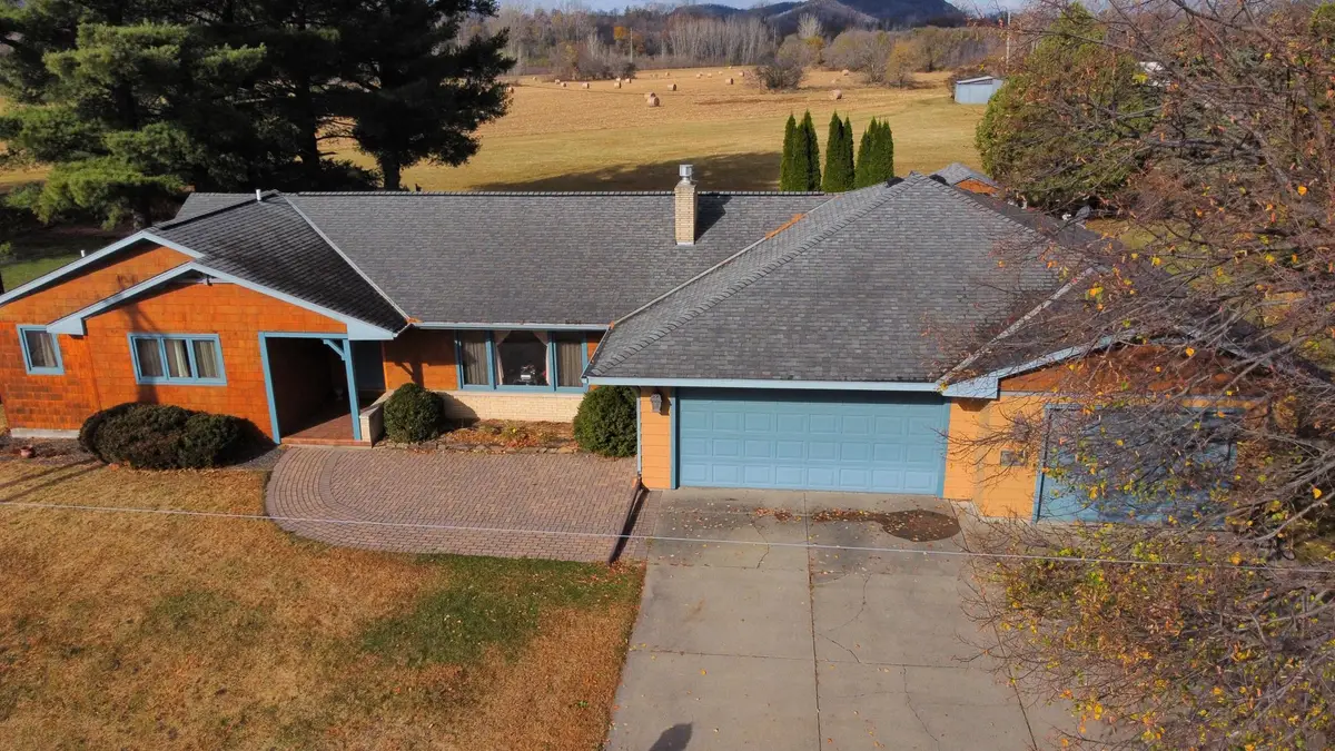 1104 W Lyon Avenue, Lake City, MN 55041 - Image #1