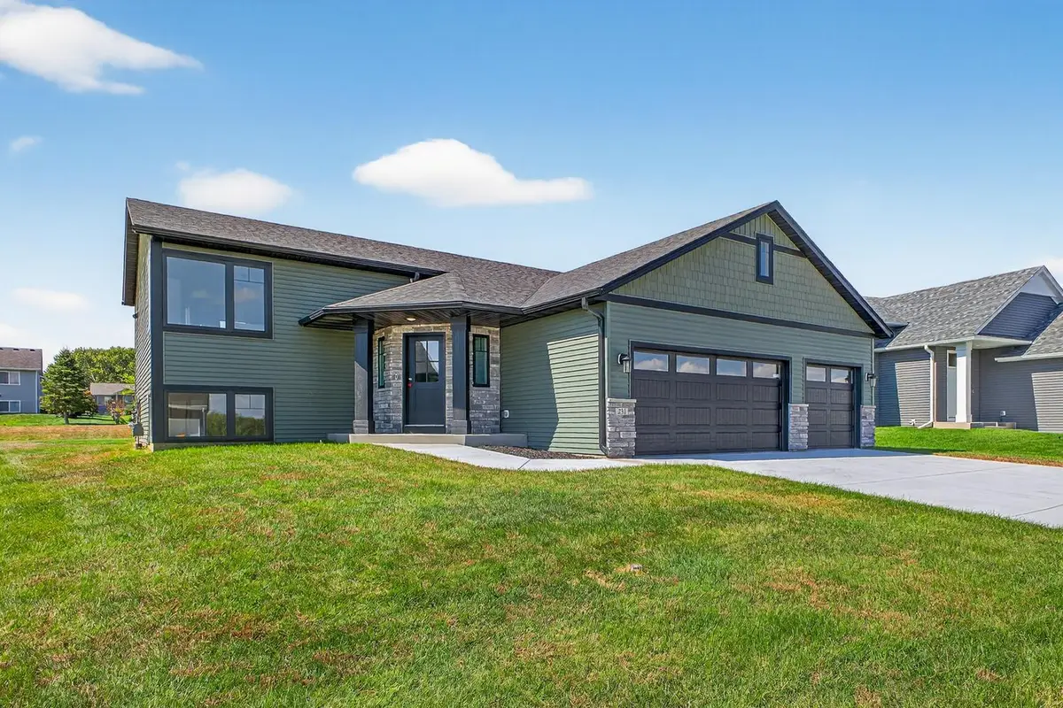251 Stonelake Drive Se, Rochester, MN 55904 - #1