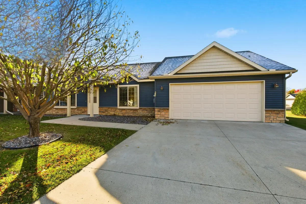 617 Cottonwood Avenue, Litchfield, MN 55355 - Image #1