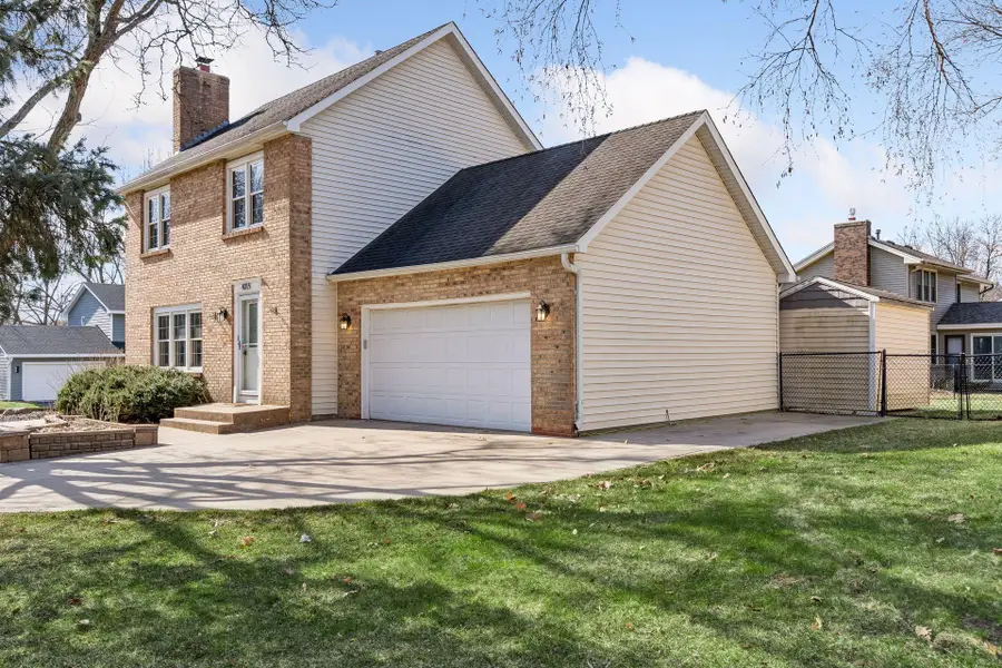 4015 Cottonwood Lane N, Minneapolis, MN 55441 - #3