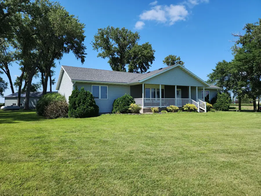 34907 790th Avenue, Madelia, MN 56062 - #2