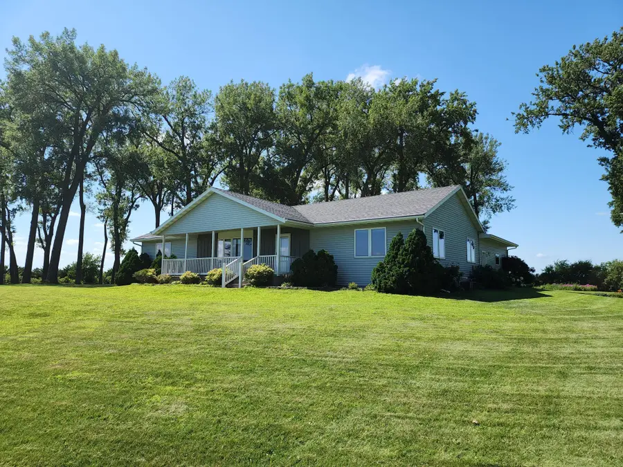 34907 790th Avenue, Madelia, MN 56062 - #3