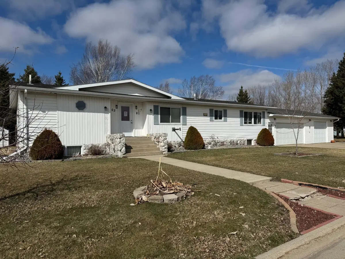 103 8th Street Sw, Roseau, MN 56751 - #1