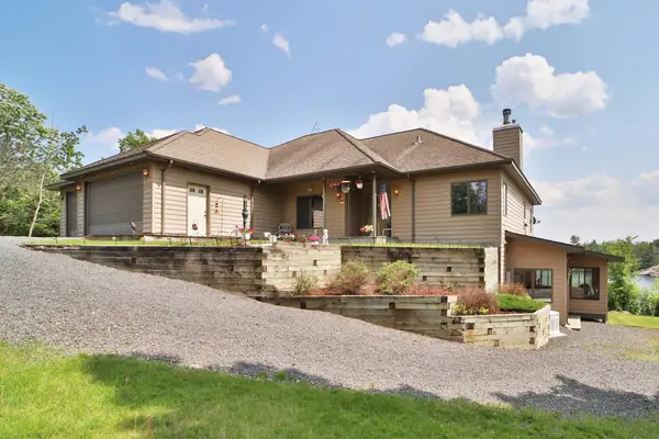 10124 Timberwolf Trail, Kabetogama, MN 56669