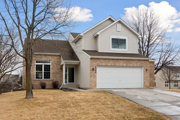 9200 Peony Lane N, Maple Grove, MN 55311