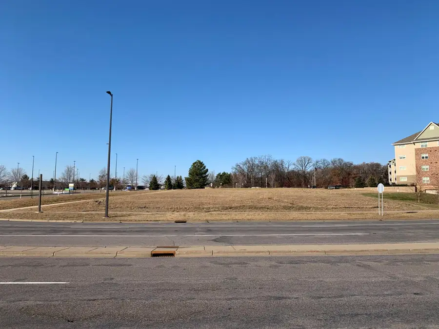 17226 Twin Lakes Rd, Elk River, MN 55330 - Image #2