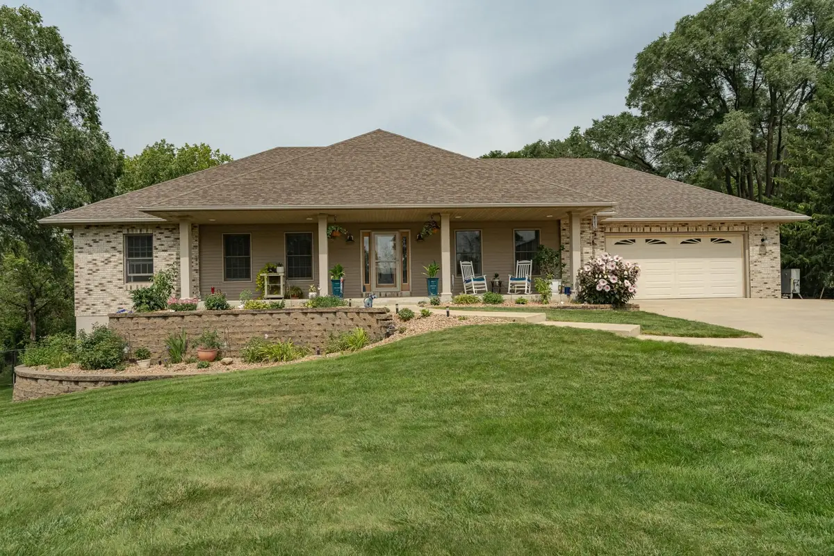 2111 E River Road Ne, Rochester, MN 55906 - #1