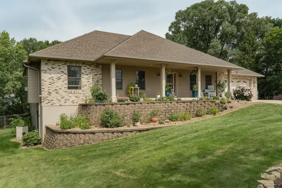 2111 E River Road Ne, Rochester, MN 55906 - #2