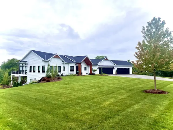 9551 230th Street E, Lakeville, MN 55044