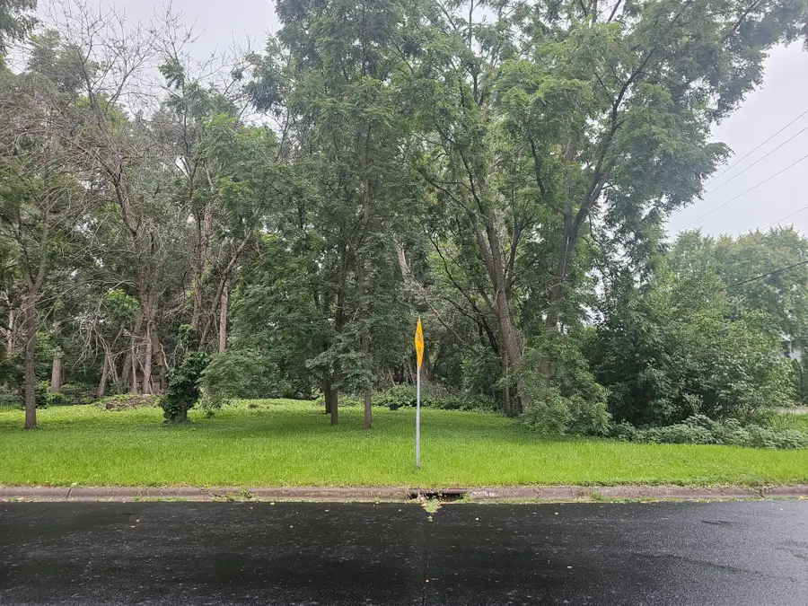 822 Palm Court, North Saint Paul, MN 55109 - Image #3