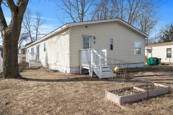 5 Riverside Terrace, Watertown, MN 55388