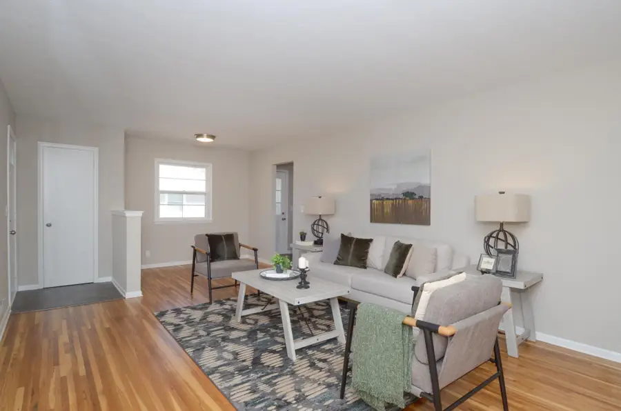 810 Pandora Drive Ne, Fridley, MN 55432 - Image #2