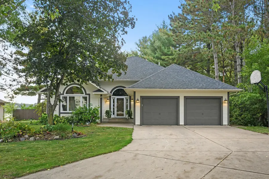 26190 Glen Oak Drive, Wyoming, MN 55092 - Image #2