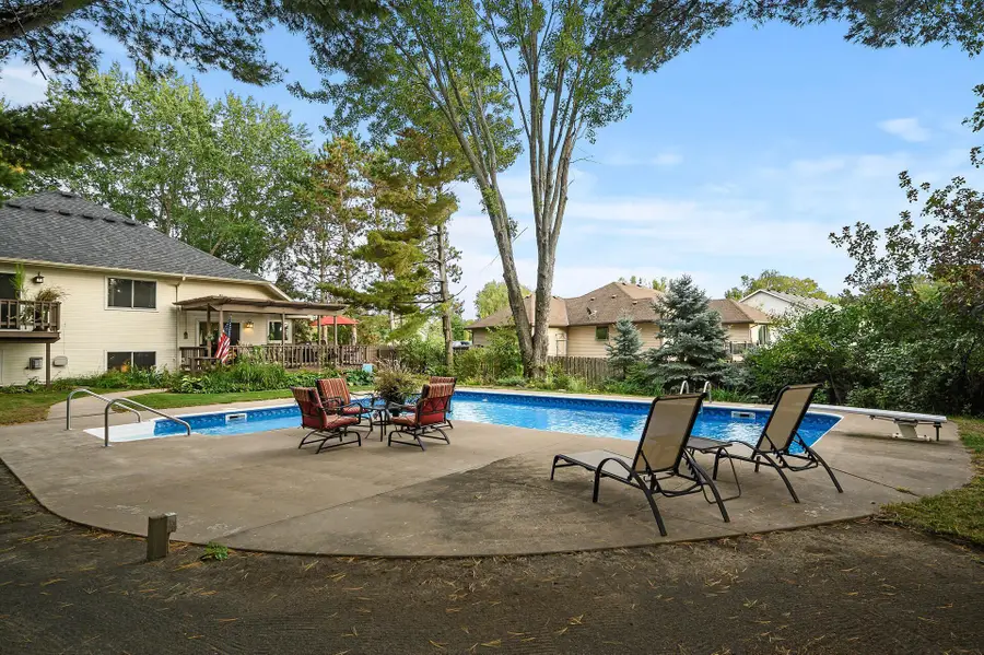 26190 Glen Oak Drive, Wyoming, MN 55092 - Image #3