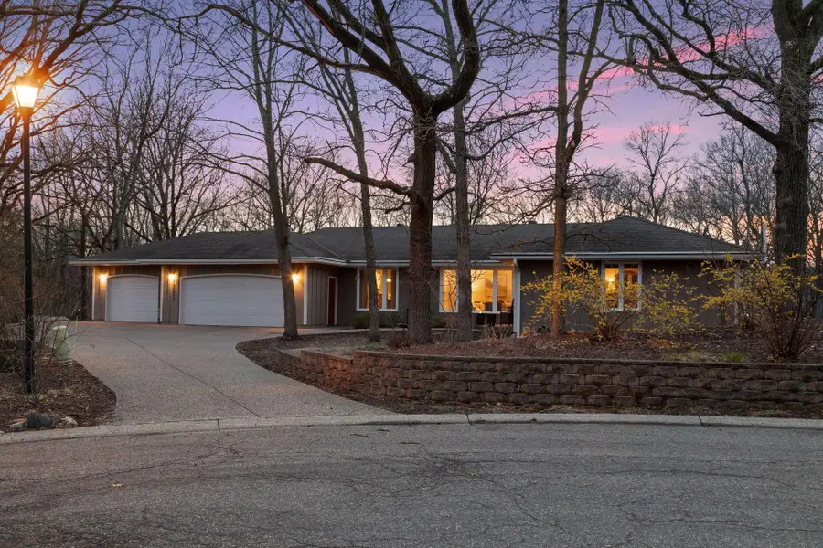 13307 Ellice Court, Apple Valley, MN 55124 - #2