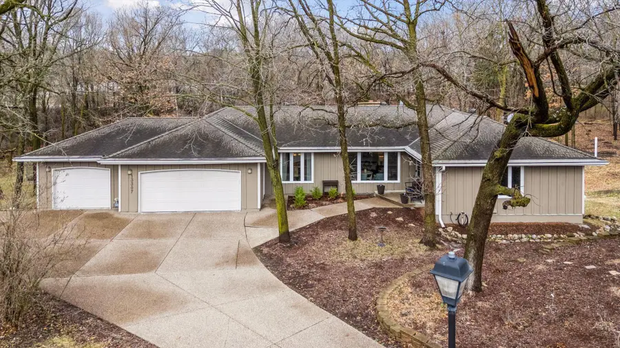 13307 Ellice Court, Apple Valley, MN 55124 - #3